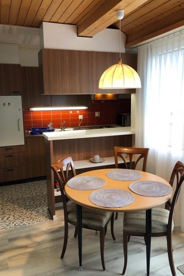 Appartementhaus Quadern Valens Екстериор снимка